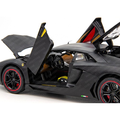 Детская машинка Lamborghini Aventador 1:18