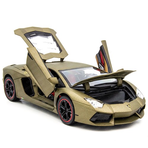 Детская машинка Lamborghini Aventador 1:18